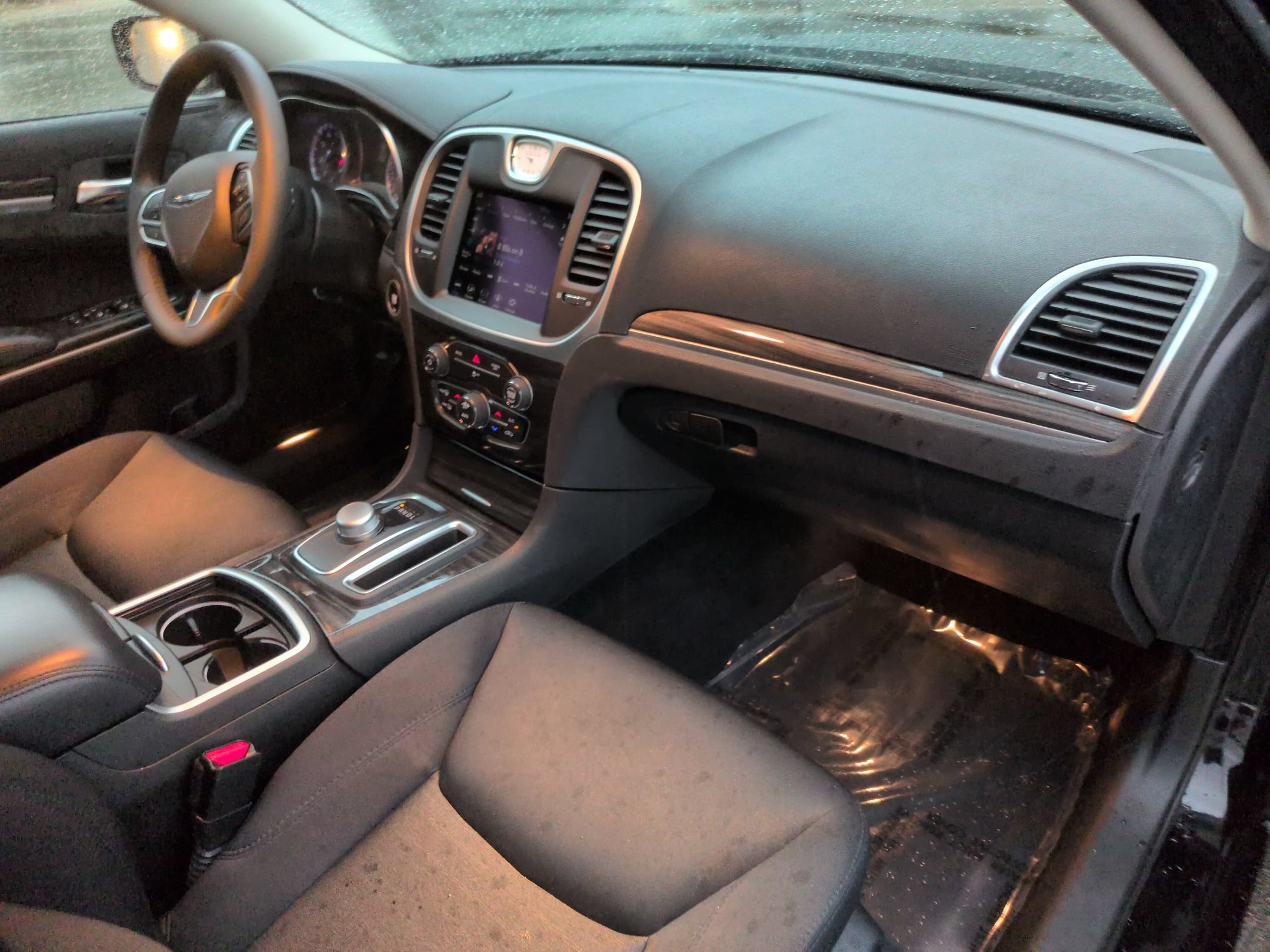 Used 2022 Chrysler 300 Touring w/ Sport Appearance Package RWD image 35