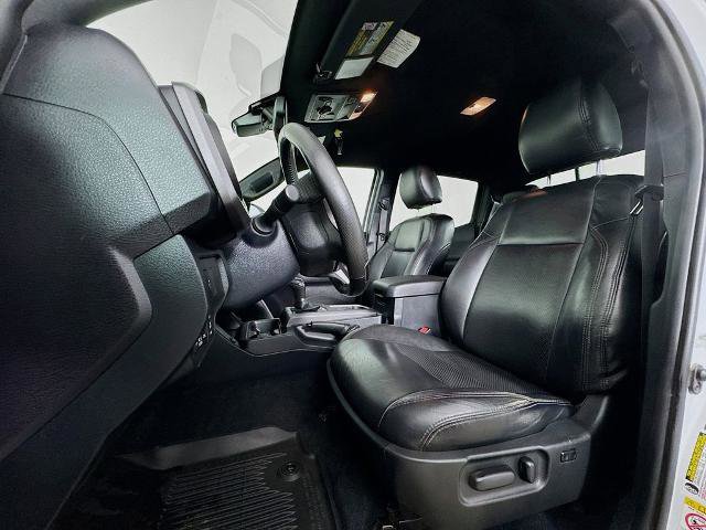 Used 2020 Toyota Tacoma TRD Off-Road w/ Technology Package AWD/4WD image 11