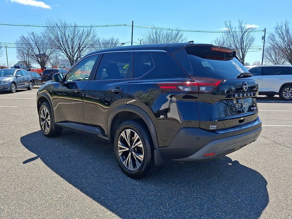 Used 2023 Nissan Rogue SV AWD/4WD image 7