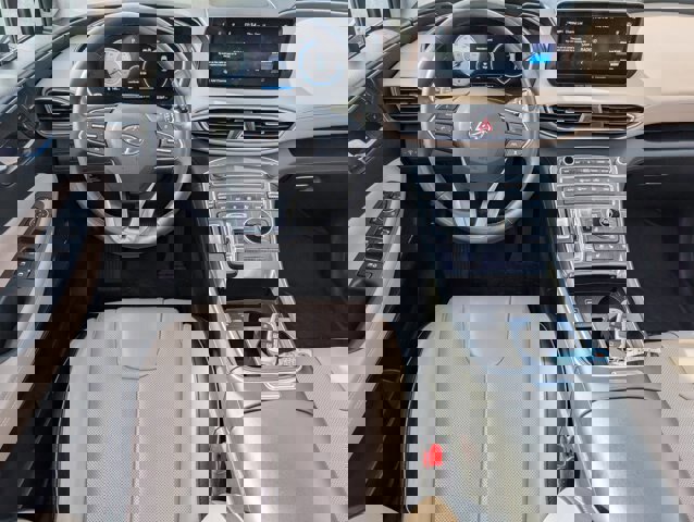 Used 2023 Hyundai Santa Fe Limited image 21