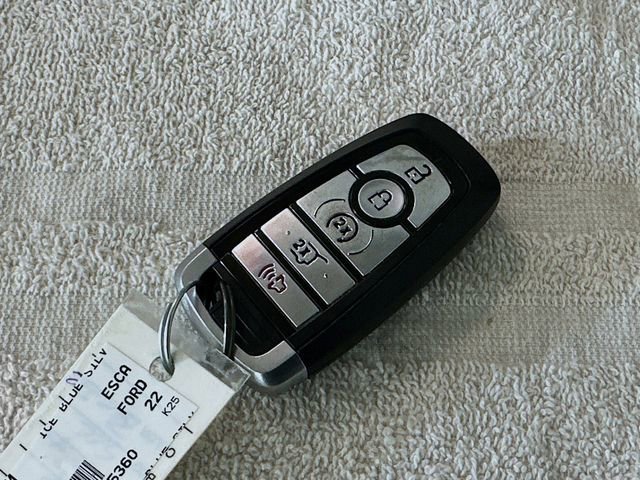 Certified 2022 Ford Escape SEL w/ Technology Package image 28