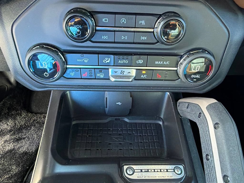 Certified 2024 Ford Bronco Outer Banks AWD/4WD image 25
