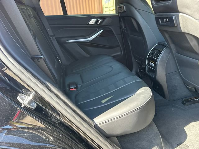 Used 2021 BMW X5 sDrive40i w/ M Sport Package RWD image 15