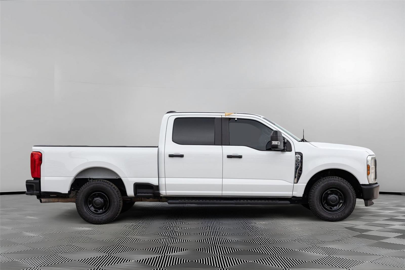 Certified 2024 Ford F250 XL RWD image 4