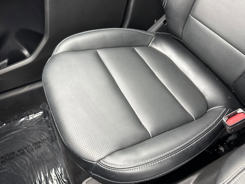 Certified 2025 Ford Escape Platinum image 25