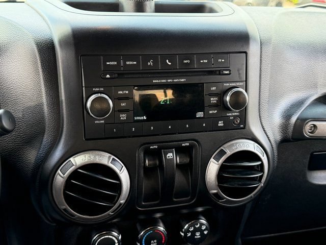 Used 2017 Jeep Wrangler Sport AWD/4WD image 18