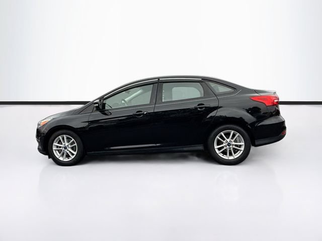Certified 2018 Ford Focus SE w/ Cold Weather Package FWD image 6