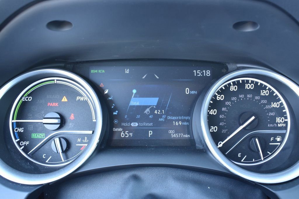 Used 2023 Toyota Camry XLE image 11