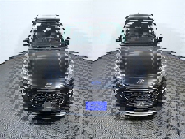 Certified 2022 Ford Escape Titanium w/ Class II Trailer Tow Package image 3