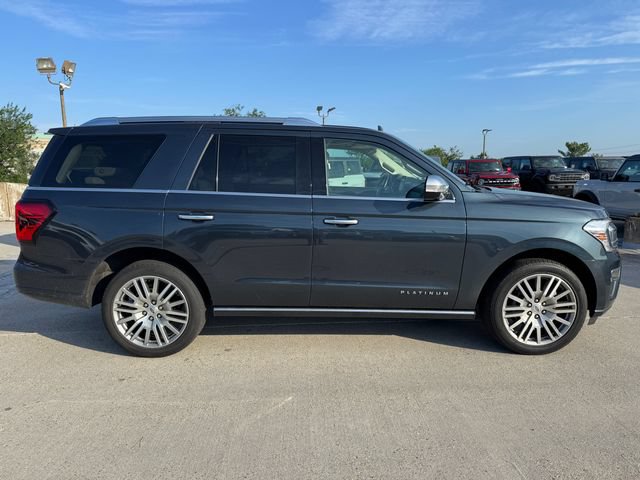 Certified 2023 Ford Expedition Platinum AWD/4WD image 2