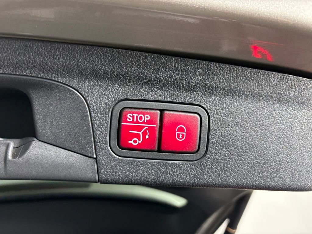 Used 2023 Mercedes-Benz GLE 350 4MATIC image 32