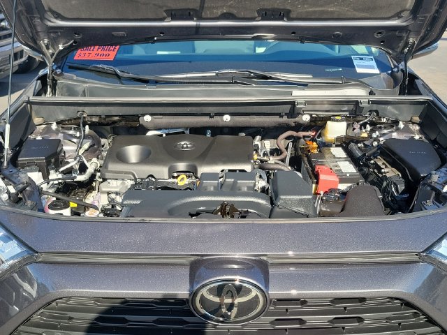 Used 2023 Toyota RAV4 XLE Premium AWD/4WD image 28