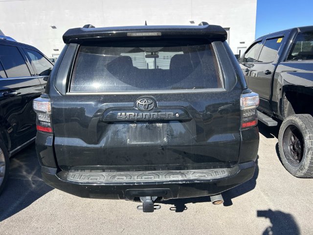 Used 2019 Toyota 4Runner SR5 AWD/4WD image 5