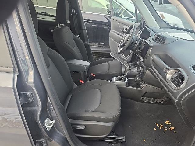 Used 2023 Jeep Renegade Latitude image 14