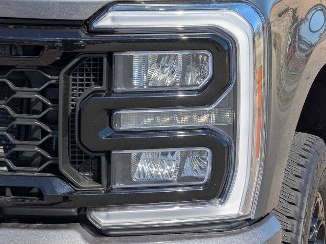 Certified 2025 Ford F350 Lariat w/ Lariat Ultimate Package AWD/4WD image 10