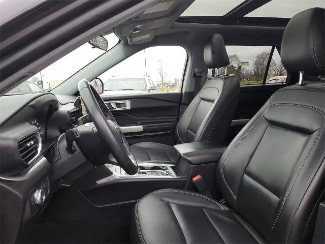 Certified 2021 Ford Explorer XLT w/ Equipment Group 202A image 5