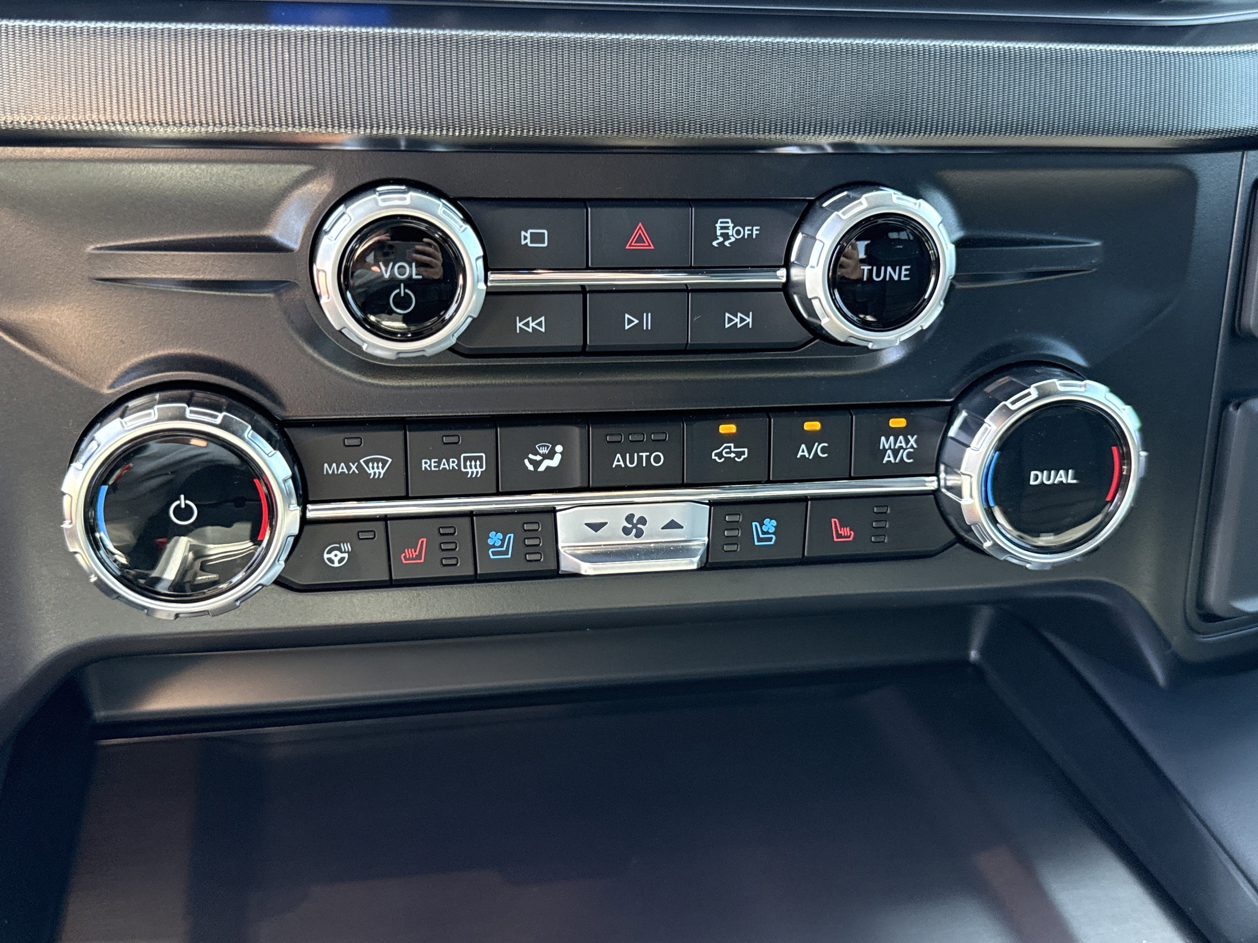 Certified 2026 Ford F250 Platinum image 23