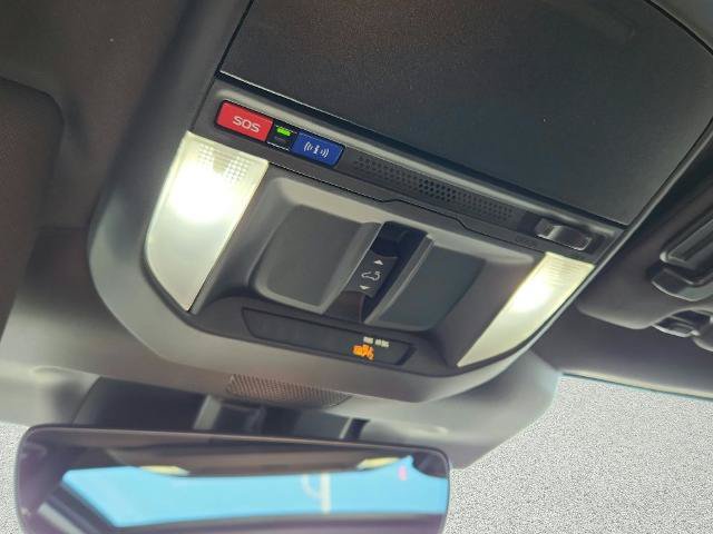 Used 2025 Subaru Forester Premium AWD/4WD image 32