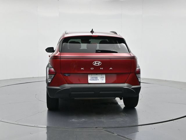 Used 2025 Hyundai Kona SEL FWD image 8