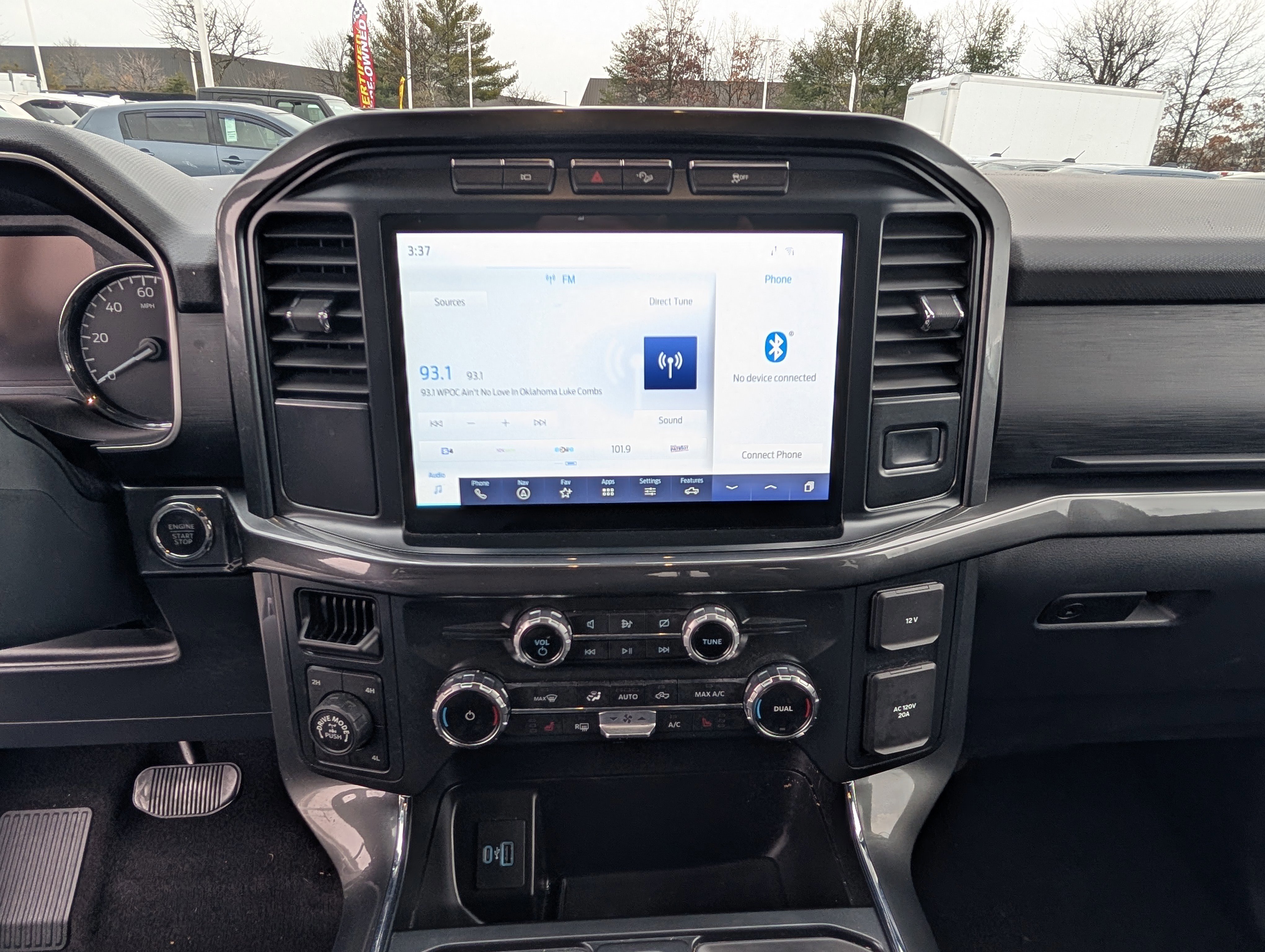 Certified 2022 Ford F150 XLT w/ Equipment Group 302A High image 17