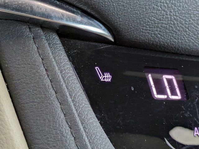 Used 2019 Cadillac XT5 Luxury image 30