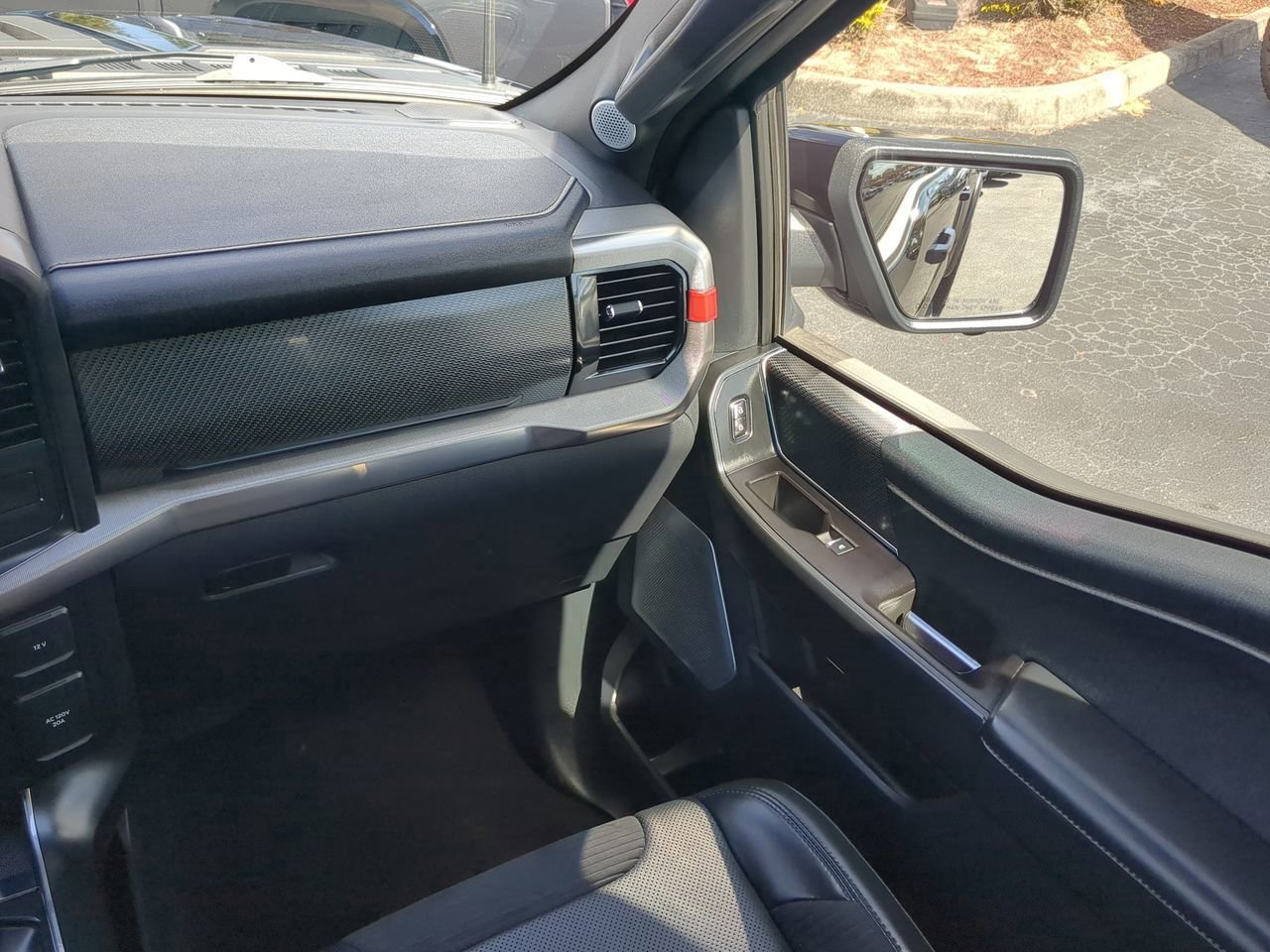 Certified 2023 Ford F150 Raptor w/ Raptor Carbon Fiber Package image 17