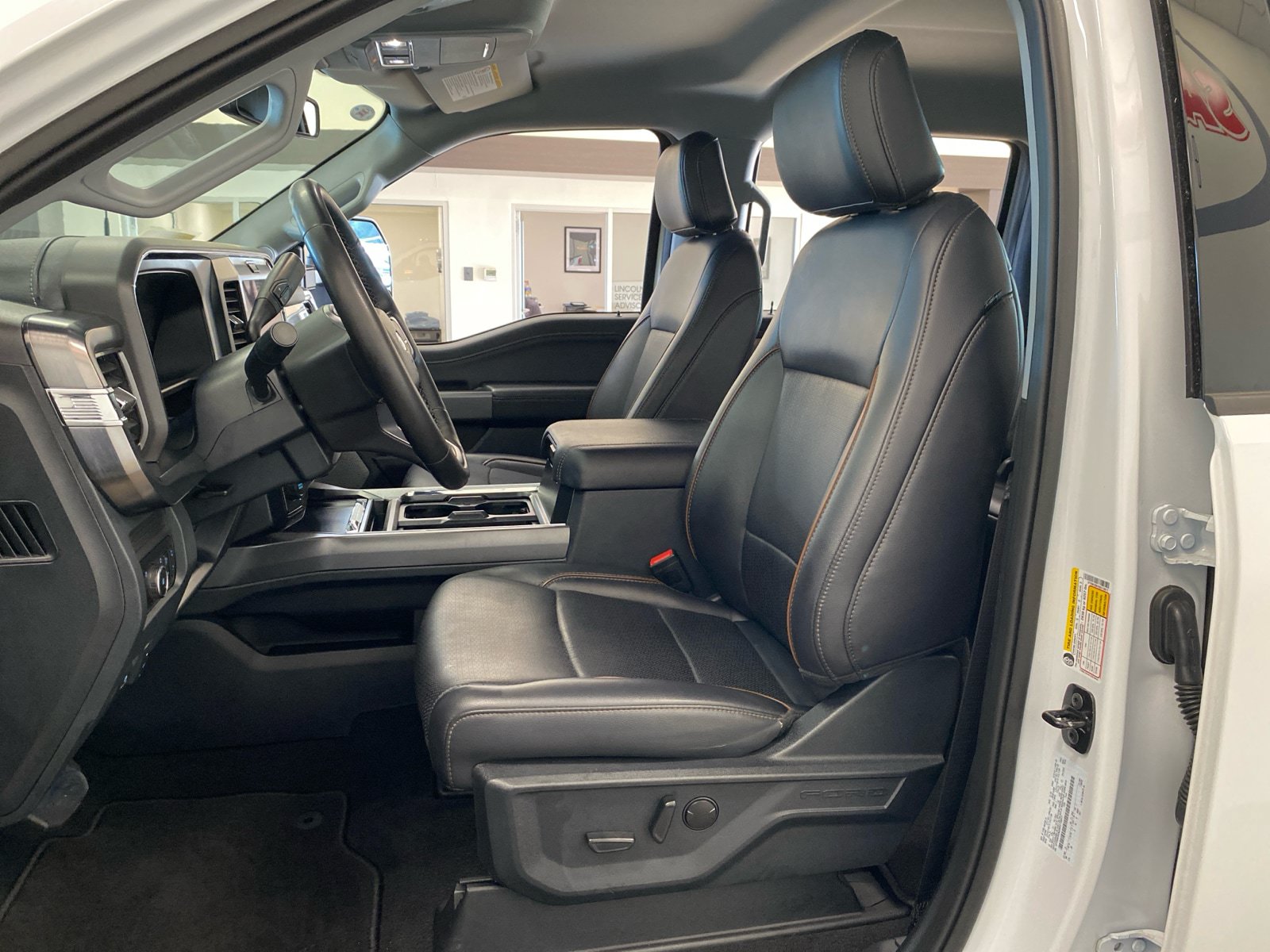 Certified 2025 Ford F350 Lariat AWD/4WD image 16