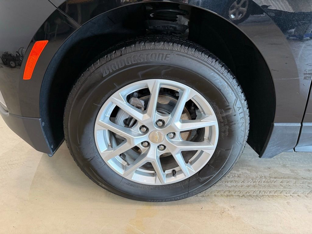 Used 2024 Chevrolet Equinox LT image 31