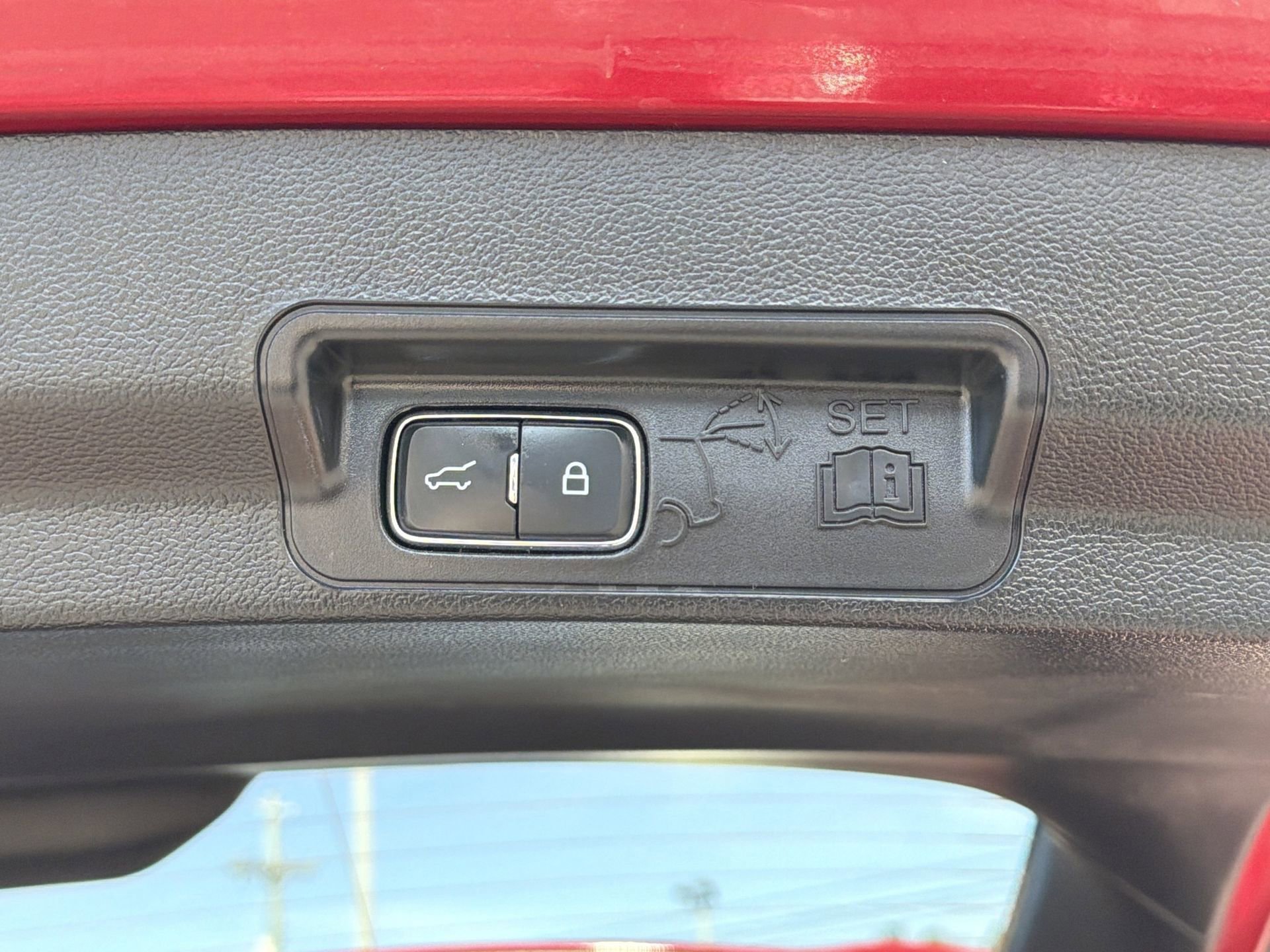 Certified 2023 Ford Explorer Limited w/ Equipment Group 301A image 29