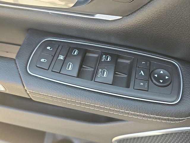 Used 2019 RAM 1500 Laramie w/ Sport Appearance Package image 28