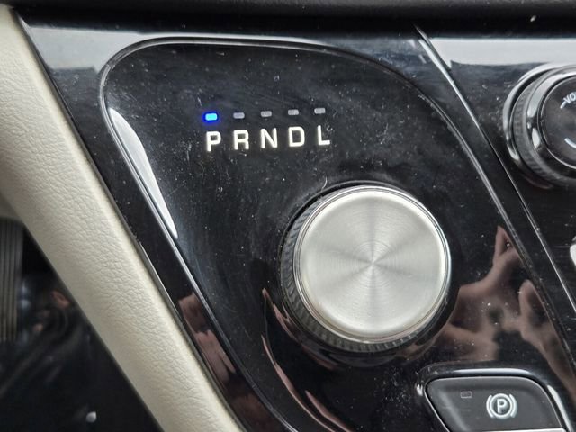 Used 2021 Chrysler Voyager Lxi FWD image 24