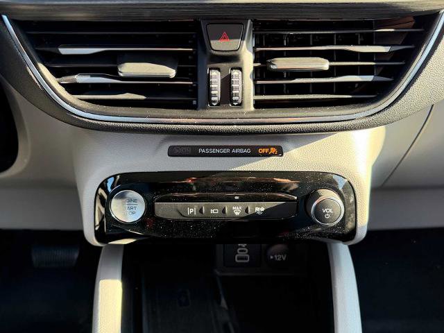 Certified 2025 Ford Escape Platinum w/ Premium Technology Package image 14