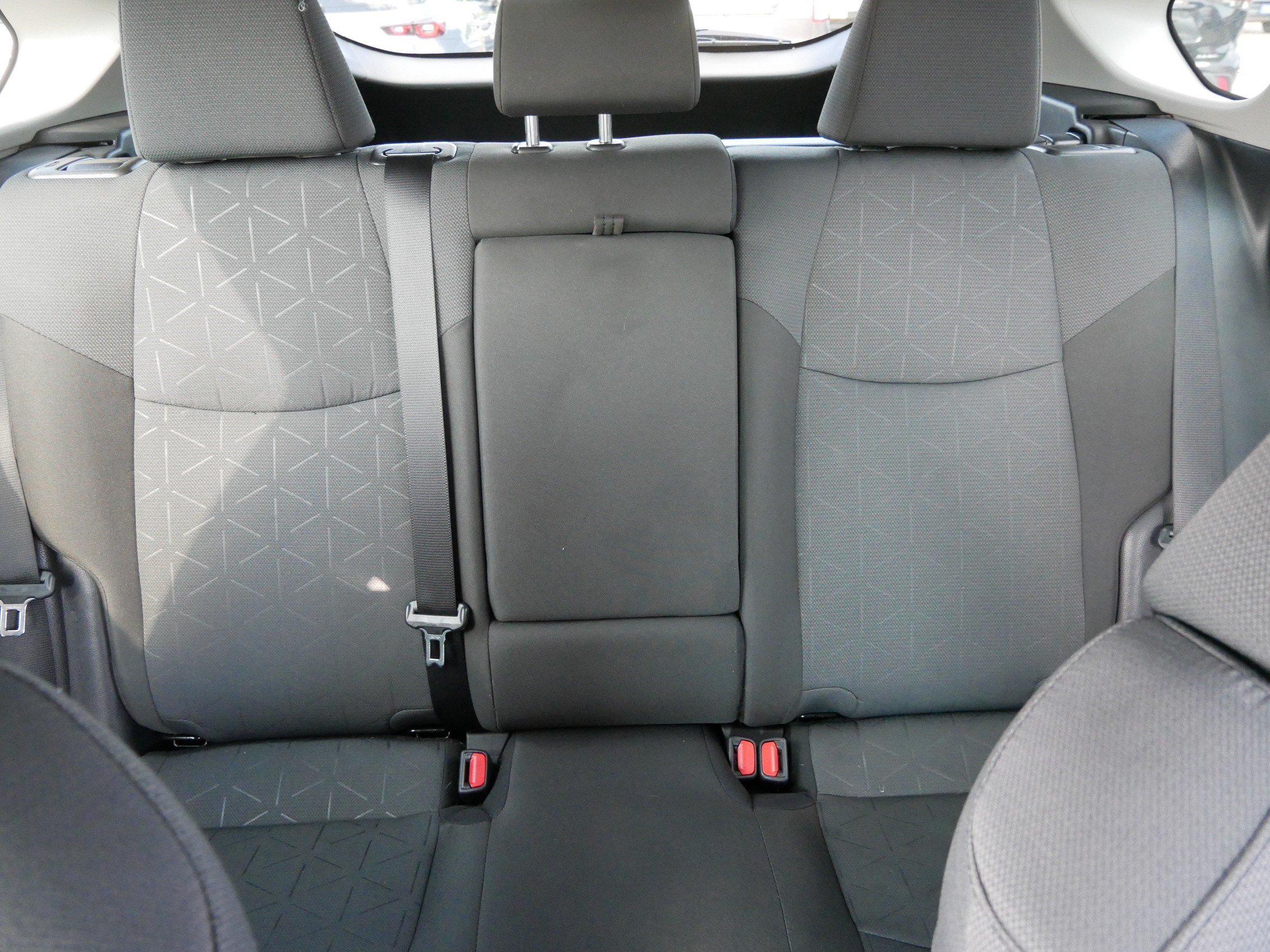 Used 2025 Toyota RAV4 XLE AWD/4WD image 13