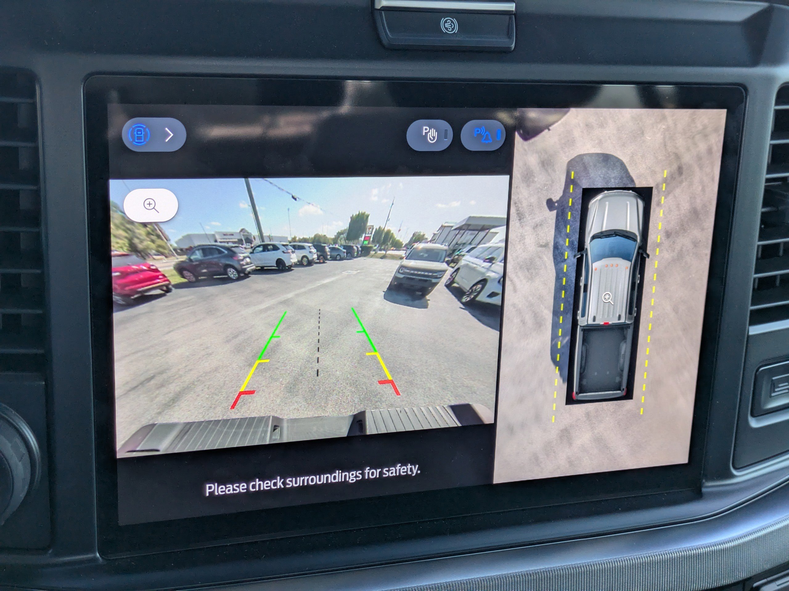 Certified 2025 Ford F250 Platinum image 28