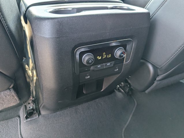Used 2024 Chevrolet Tahoe LT AWD/4WD image 29