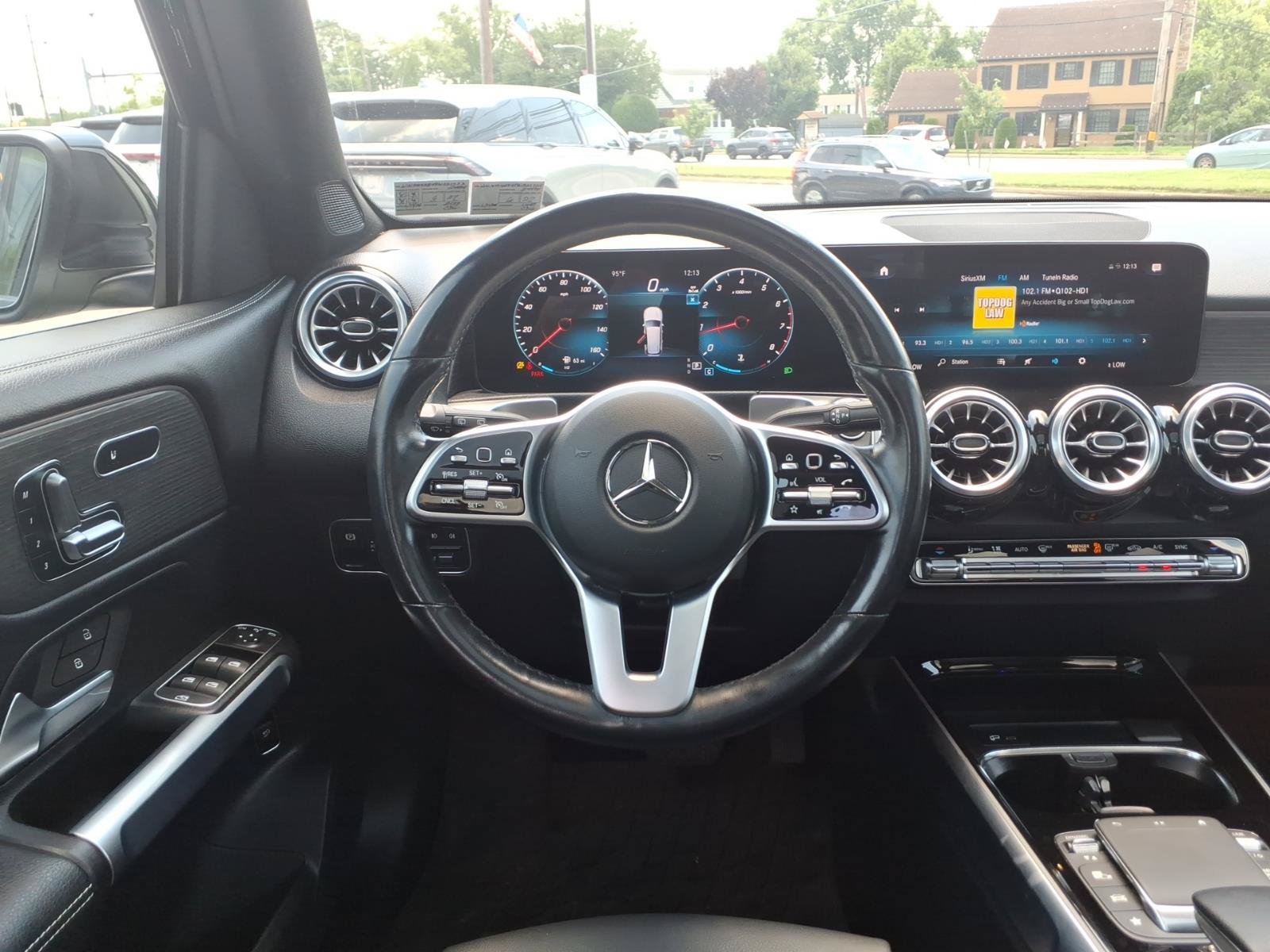 Used 2023 Mercedes-Benz GLB 250 4MATIC image 15