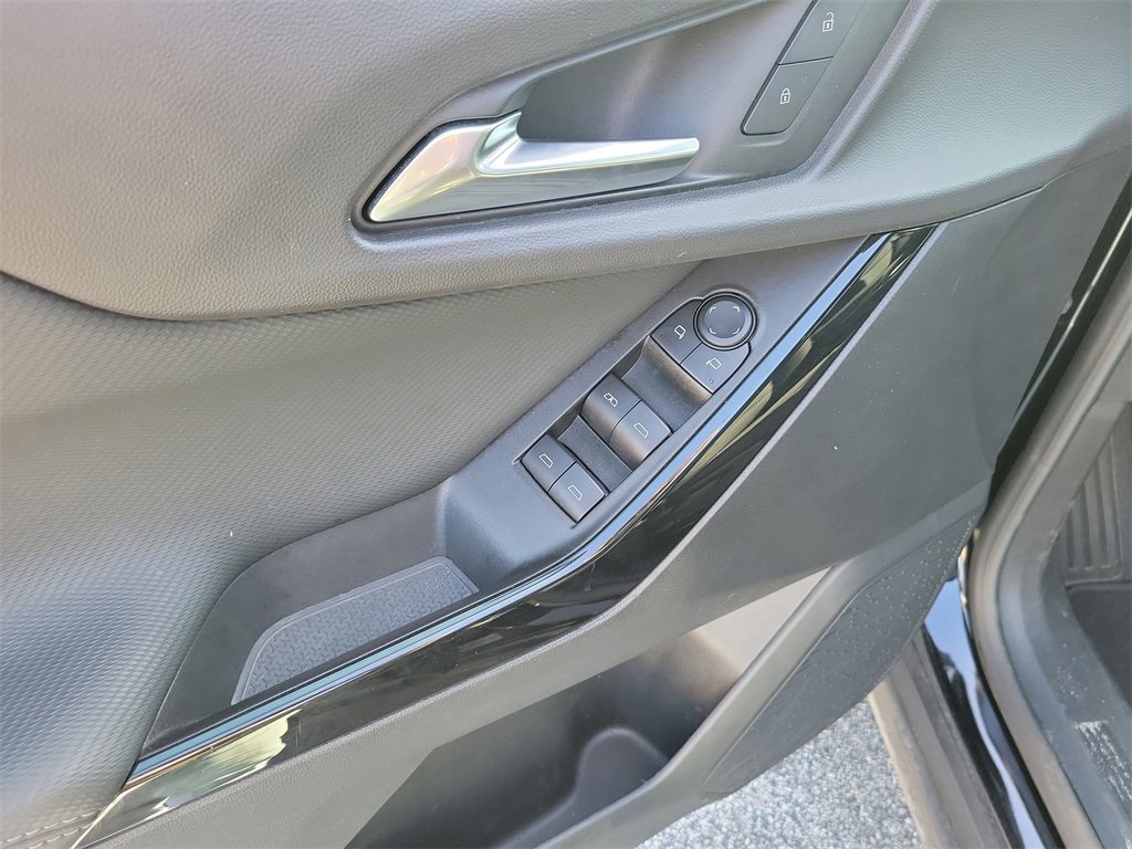 Used 2025 Chevrolet Equinox LT image 14