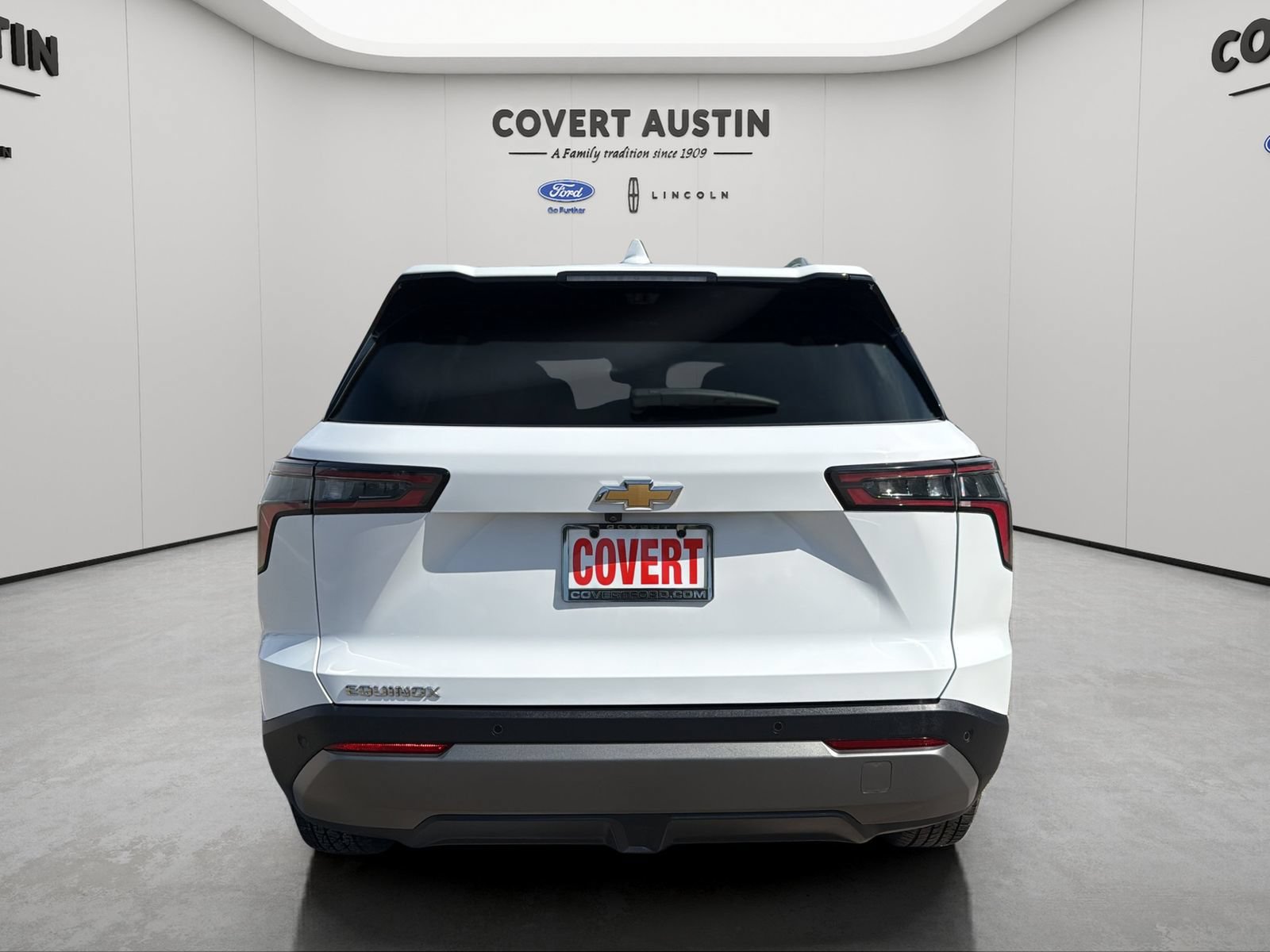 Used 2025 Chevrolet Equinox LT w/ Convenience Package II FWD image 4