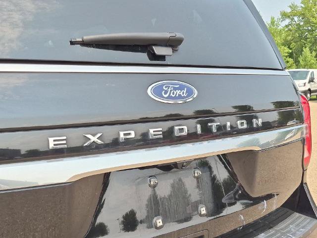 Certified 2023 Ford Expedition Platinum AWD/4WD image 10