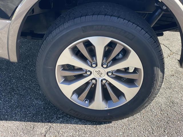 Certified 2020 Ford F150 King Ranch w/ Equipment Group 601A Luxury image 38