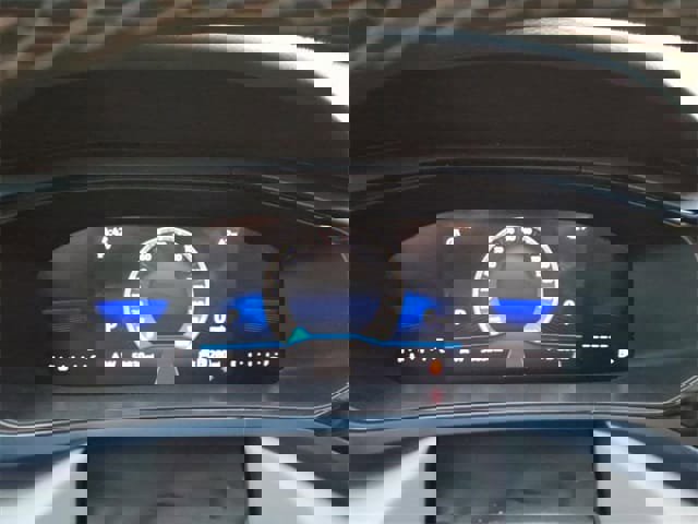 Used 2024 Volkswagen Taos SE image 19