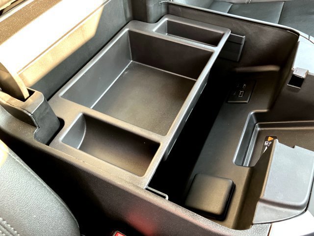 Used 2024 Chevrolet Silverado 1500 LTZ w/ Technology Package image 26