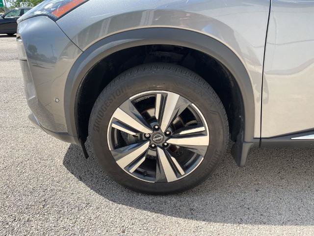 Used 2023 Nissan Rogue SL w/ SL Premium Package AWD/4WD image 16