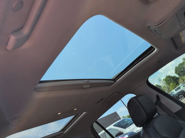 Used 2019 GMC Acadia SLT w/ Black Edition AWD/4WD image 16