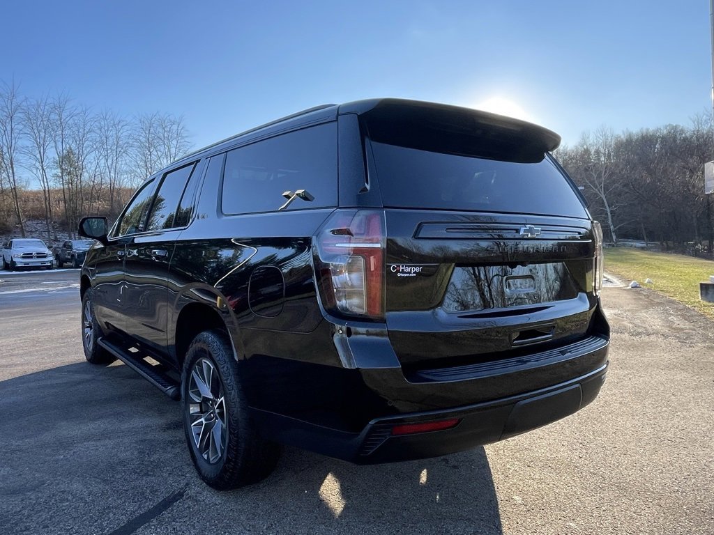 Used 2024 Chevrolet Suburban Z71 w/ Luxury Package image 5