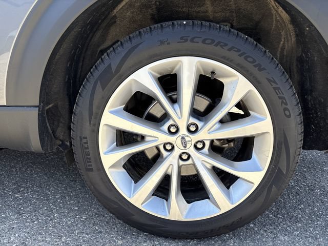 Certified 2022 Ford Explorer Platinum w/ Equipment Group 601A AWD/4WD image 51