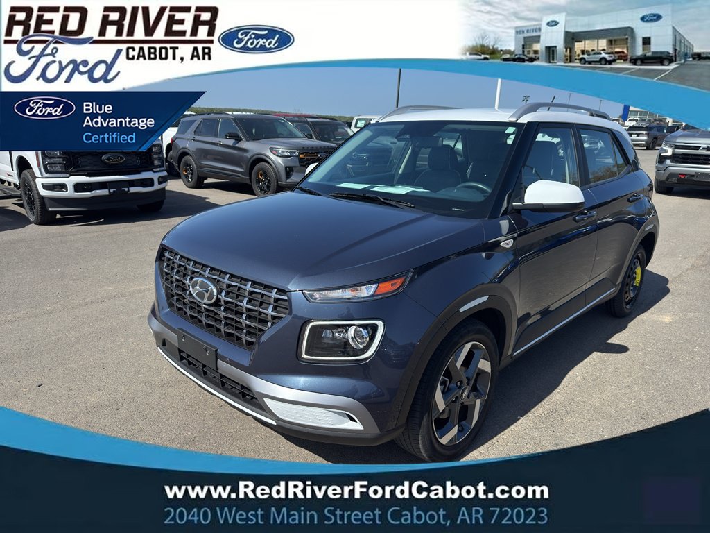 Used 2024 Hyundai Venue Limited FWD image 1