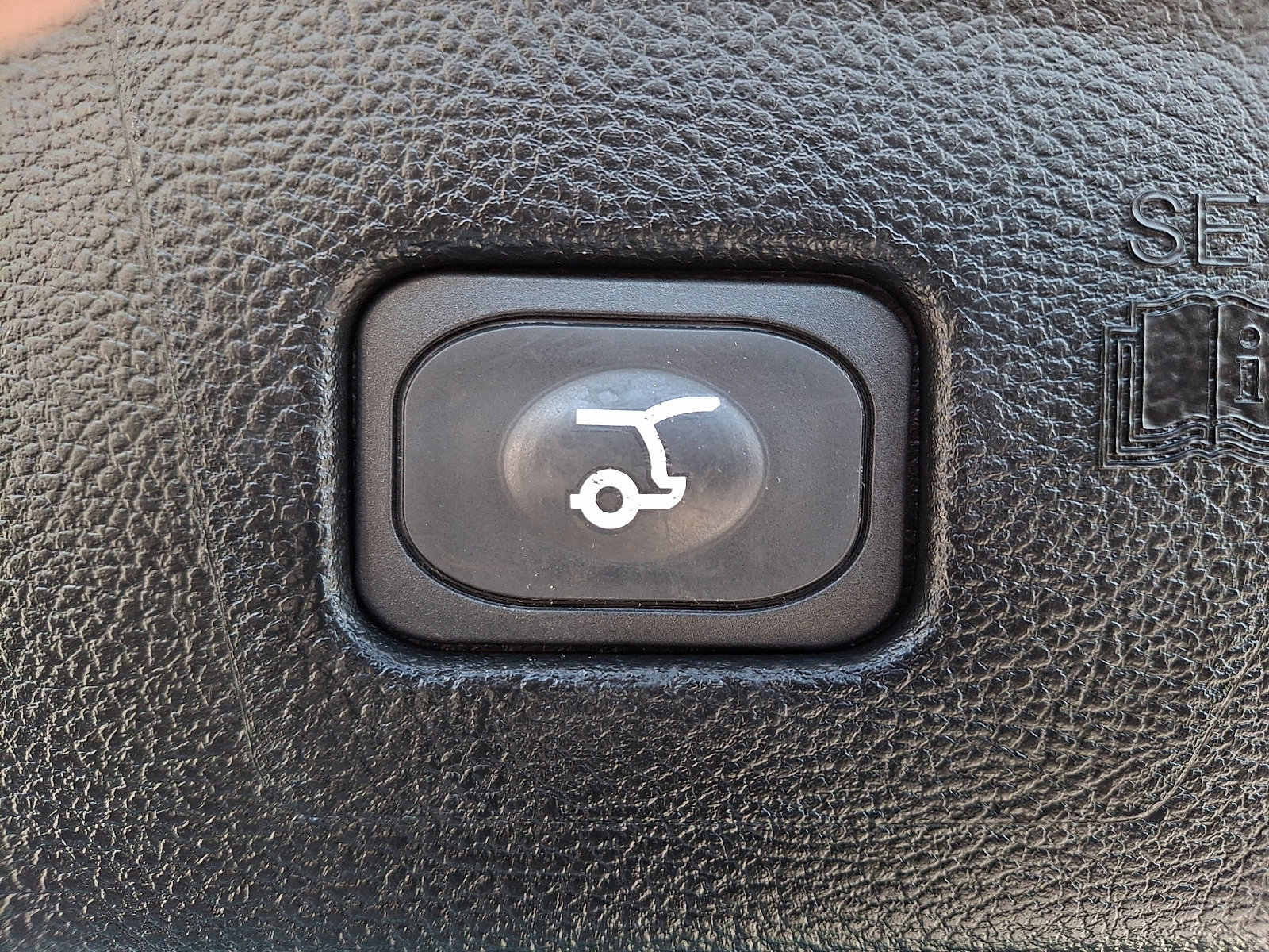 Certified 2022 Ford Edge SEL w/ Convenience Package image 30