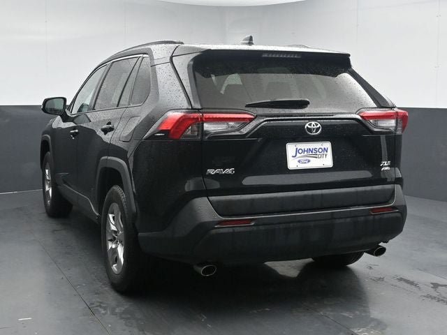 Used 2023 Toyota RAV4 XLE AWD/4WD image 7