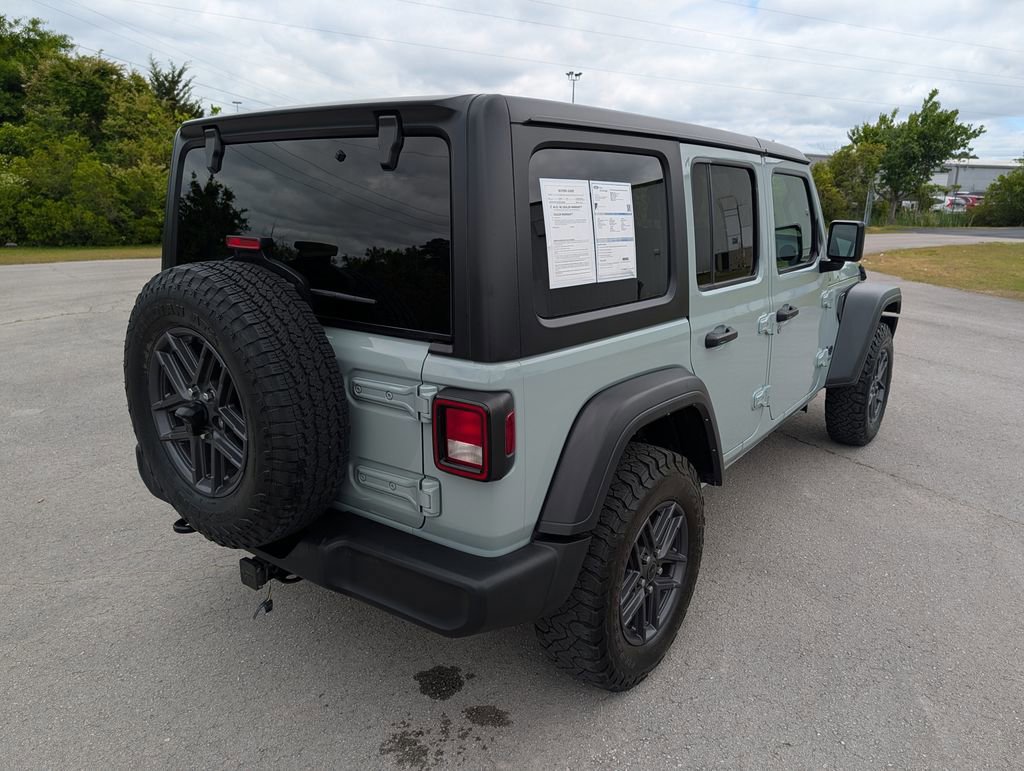 Used 2024 Jeep Wrangler Unlimited Sport w/ Convenience Group AWD/4WD image 3